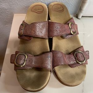 Dansko Metallic Pink Buckle Wedge Clog Sandals Size 40